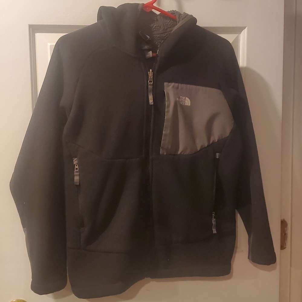 The North Face boys size 14-16 fleece hoodie jacket